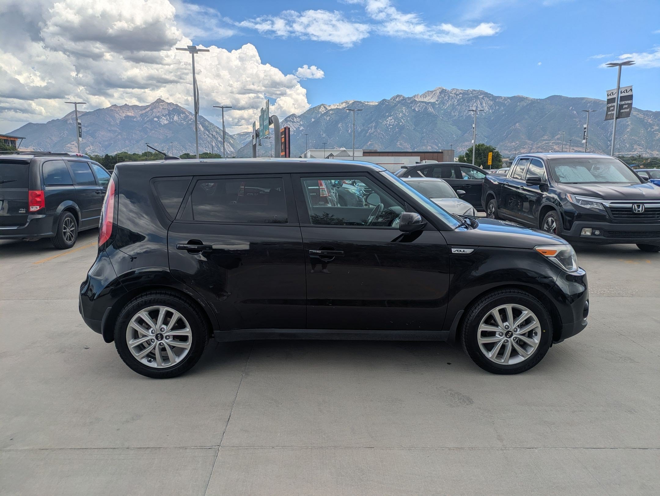 Used 2020 Kia Soul EX w/ Option Group 015 FWD image 6
