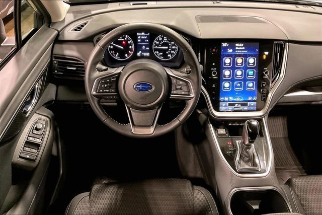 Used 2025 Subaru Outback Premium image 5
