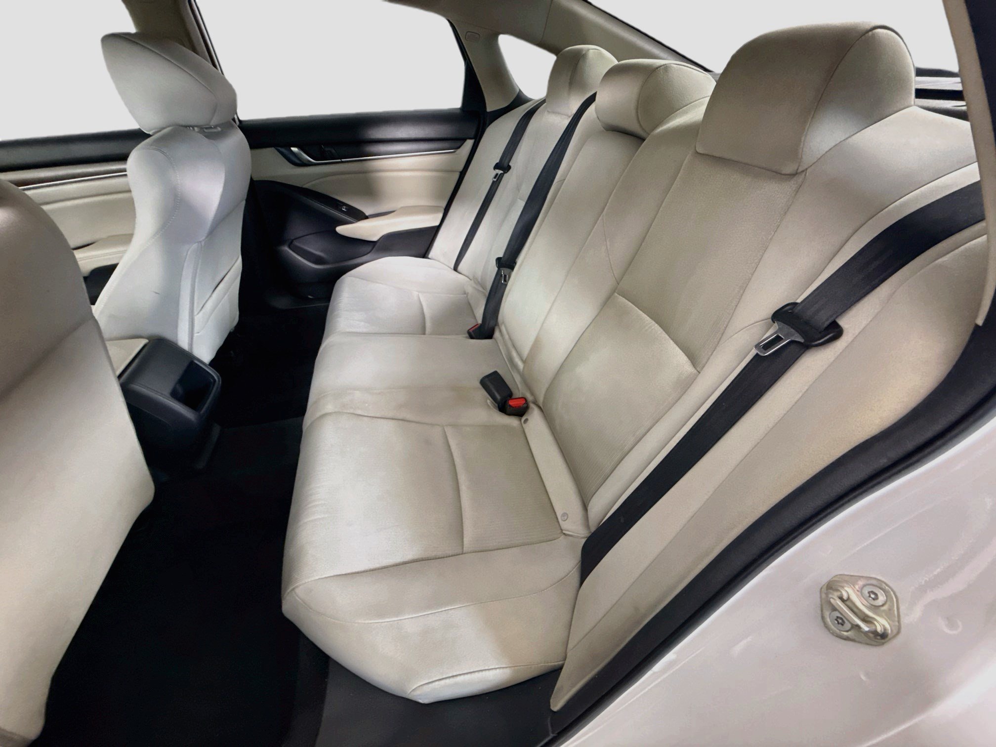 Used 2018 Honda Accord LX image 25