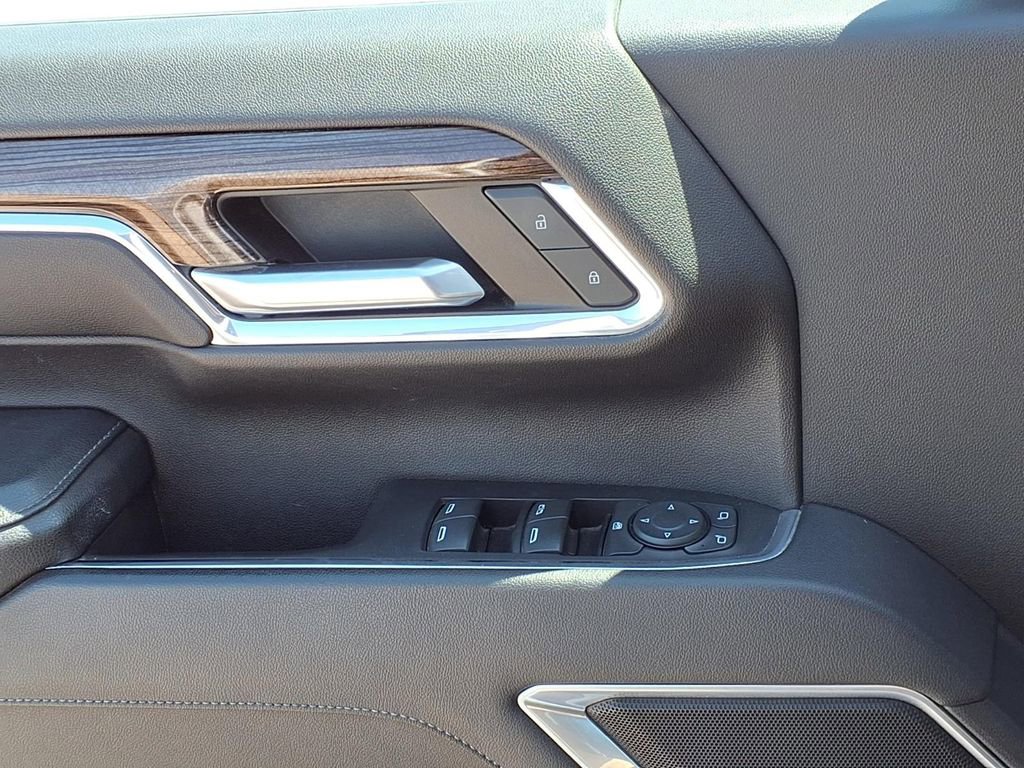 Used 2024 Chevrolet Silverado 2500 LT image 16