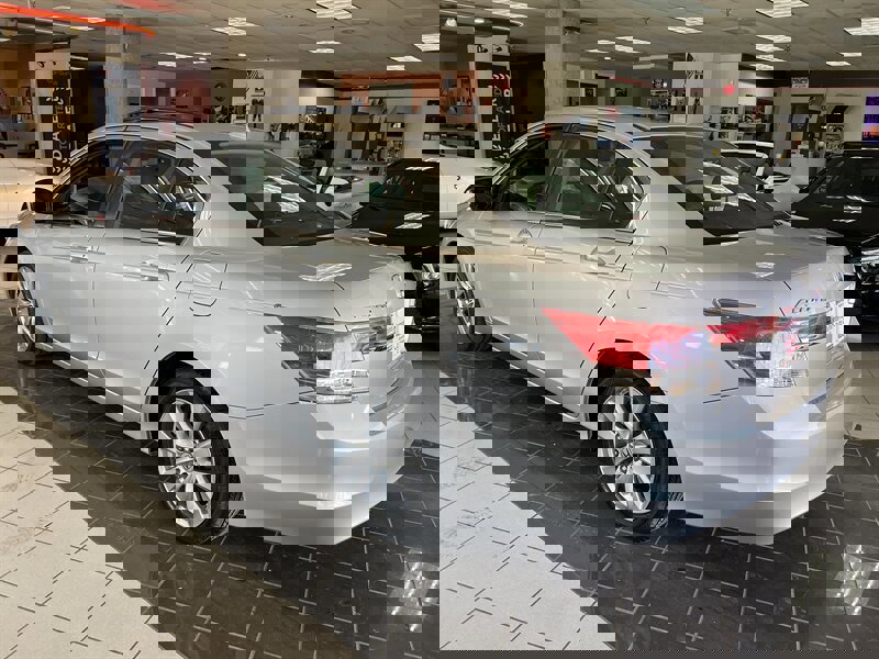 Used 2012 Honda Accord EX-L image 8