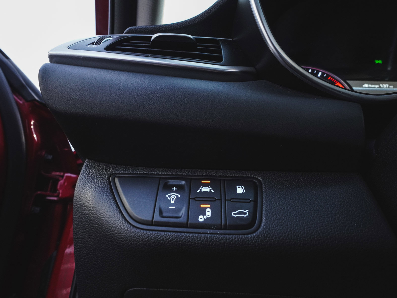 Used 2019 Genesis G70 2.0T Advanced w/ Elite Package image 22