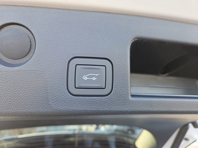 New 2026 Chevrolet Equinox LT w/ Convenience Package II image 17