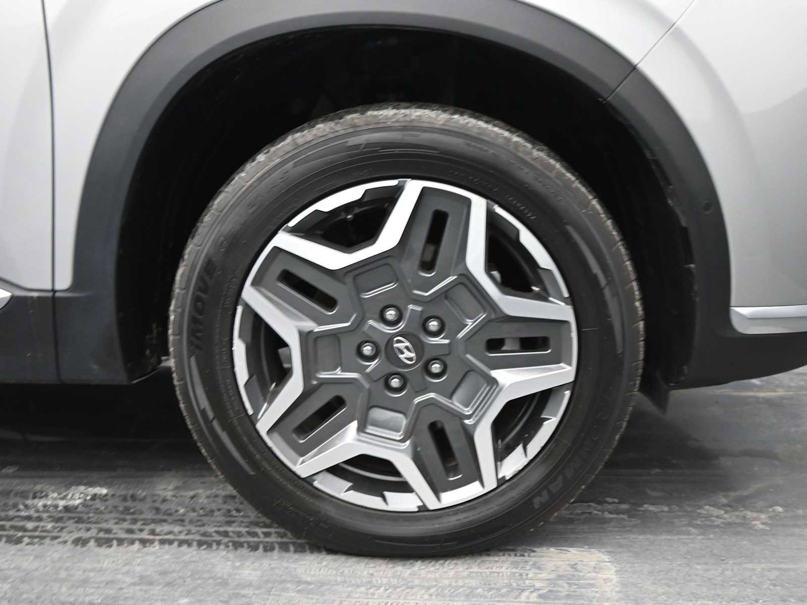 Used 2023 Hyundai Santa Fe Limited image 14