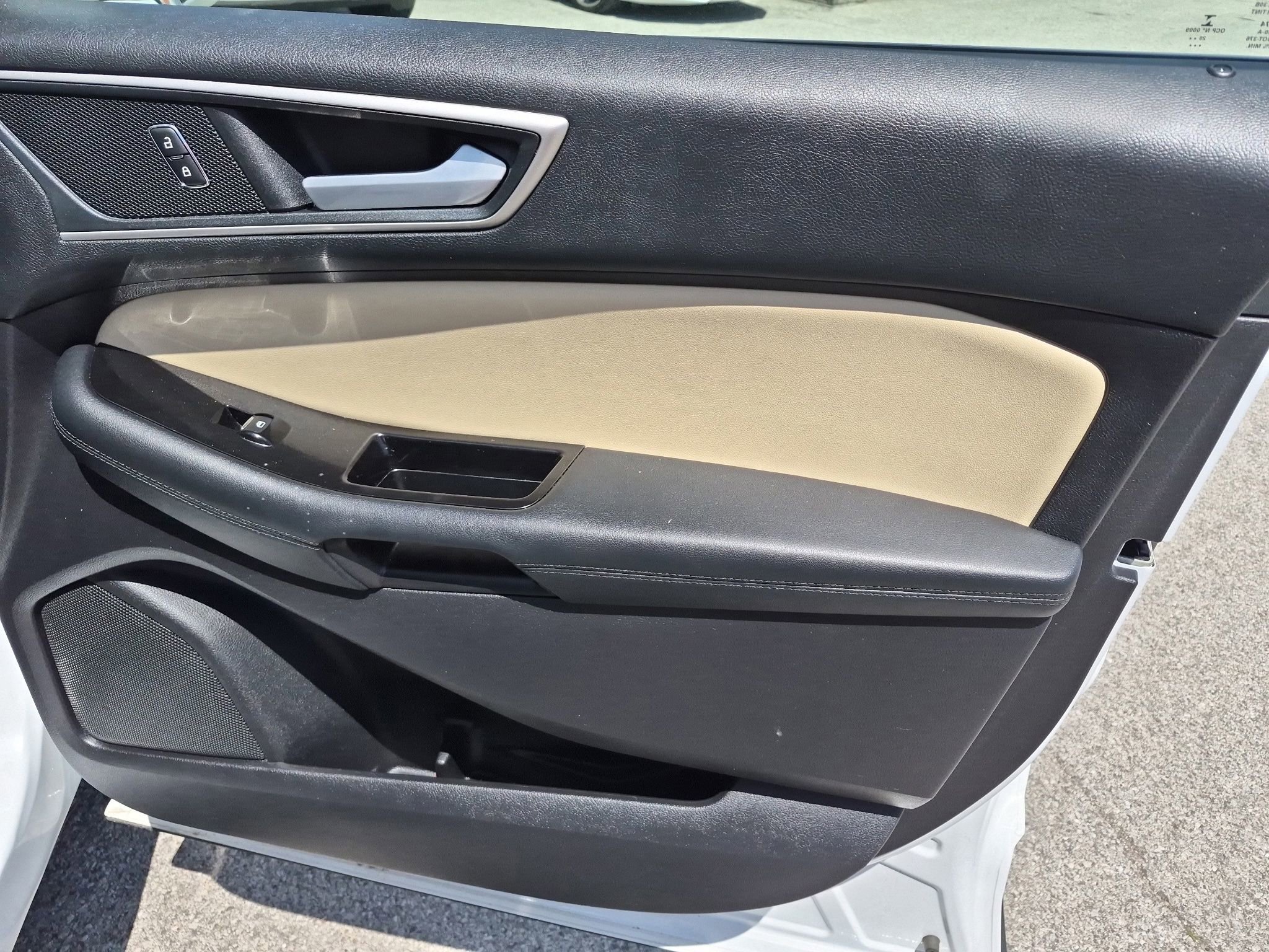 Used 2020 Ford Edge SEL AWD/4WD image 30