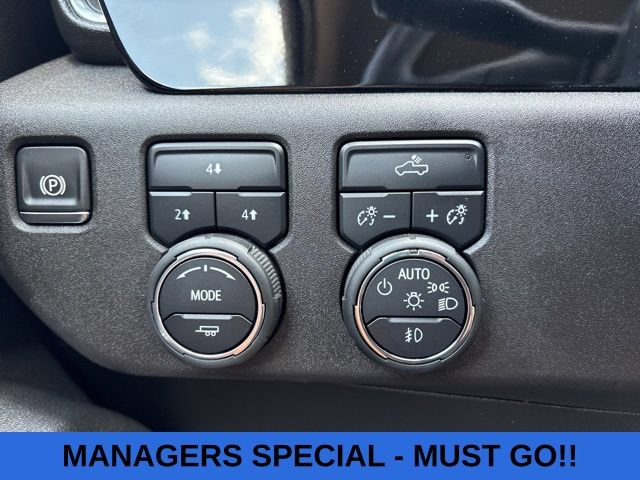 Used 2025 Chevrolet Silverado 2500 LT w/ Convenience Package AWD/4WD image 7