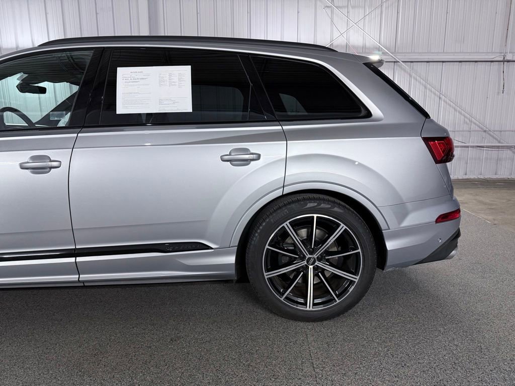 Used 2021 Audi SQ7 Premium Plus w/ Executive Package AWD/4WD image 11
