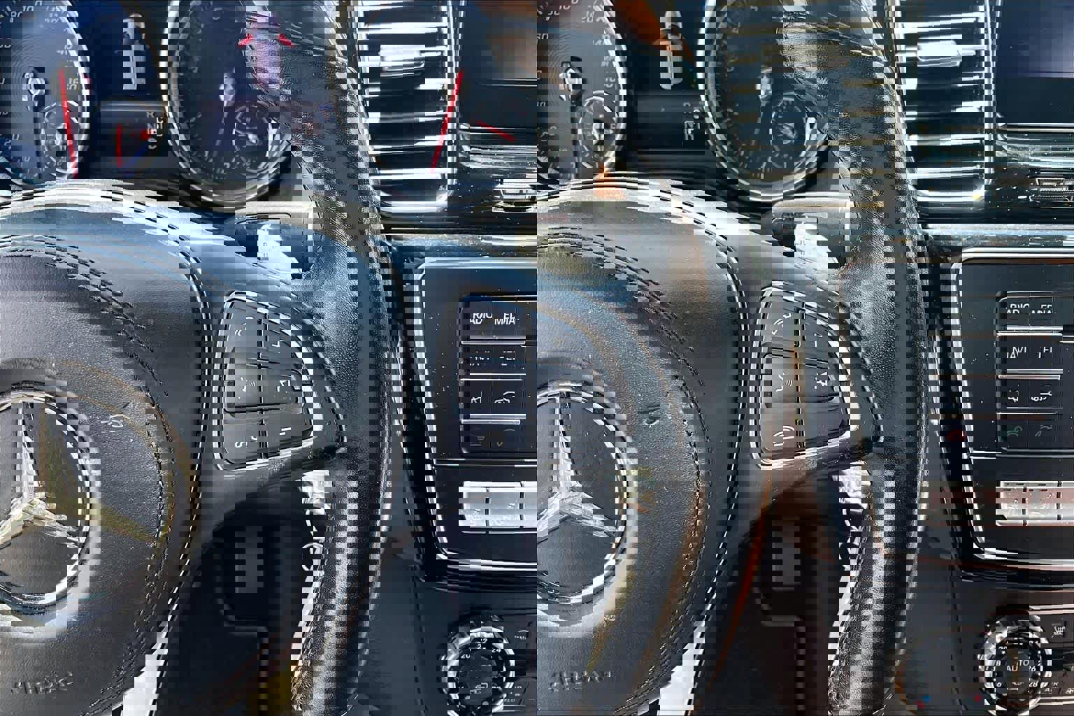 Used 2019 Mercedes-Benz GLS 550 4MATIC image 24