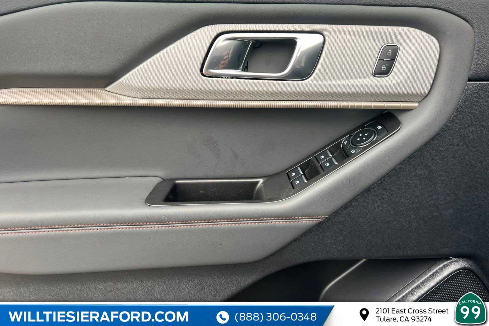 New 2026 Ford Explorer Active image 12