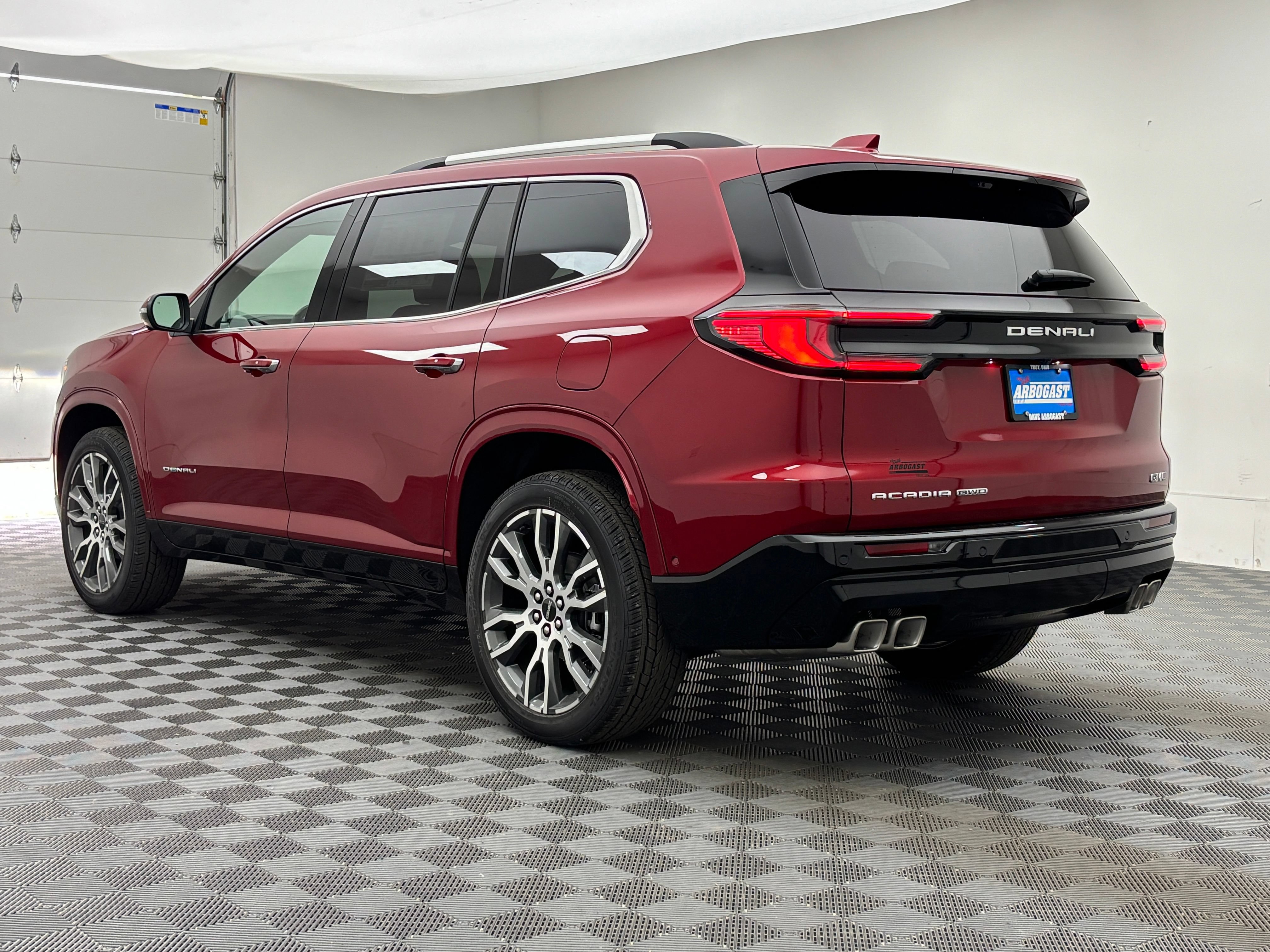 New 2026 GMC Acadia Denali Ultimate w/ LPO, Floor Liner Package AWD/4WD image 16