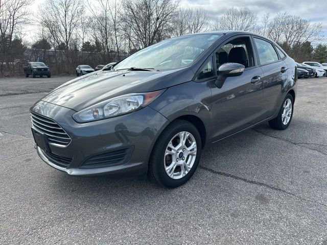 Used 2015 Ford Fiesta SE image 3