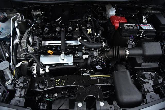 New 2025 Nissan Versa SR w/ Trunk Package image 23