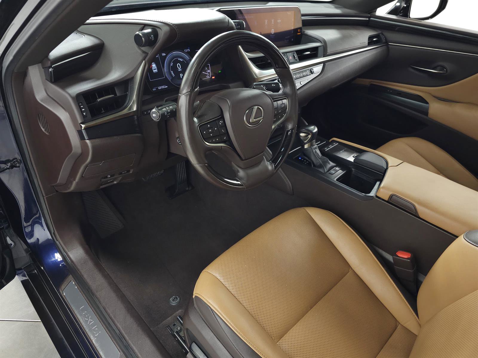 Used 2019 Lexus ES 300h w/ Premium Package FWD image 13