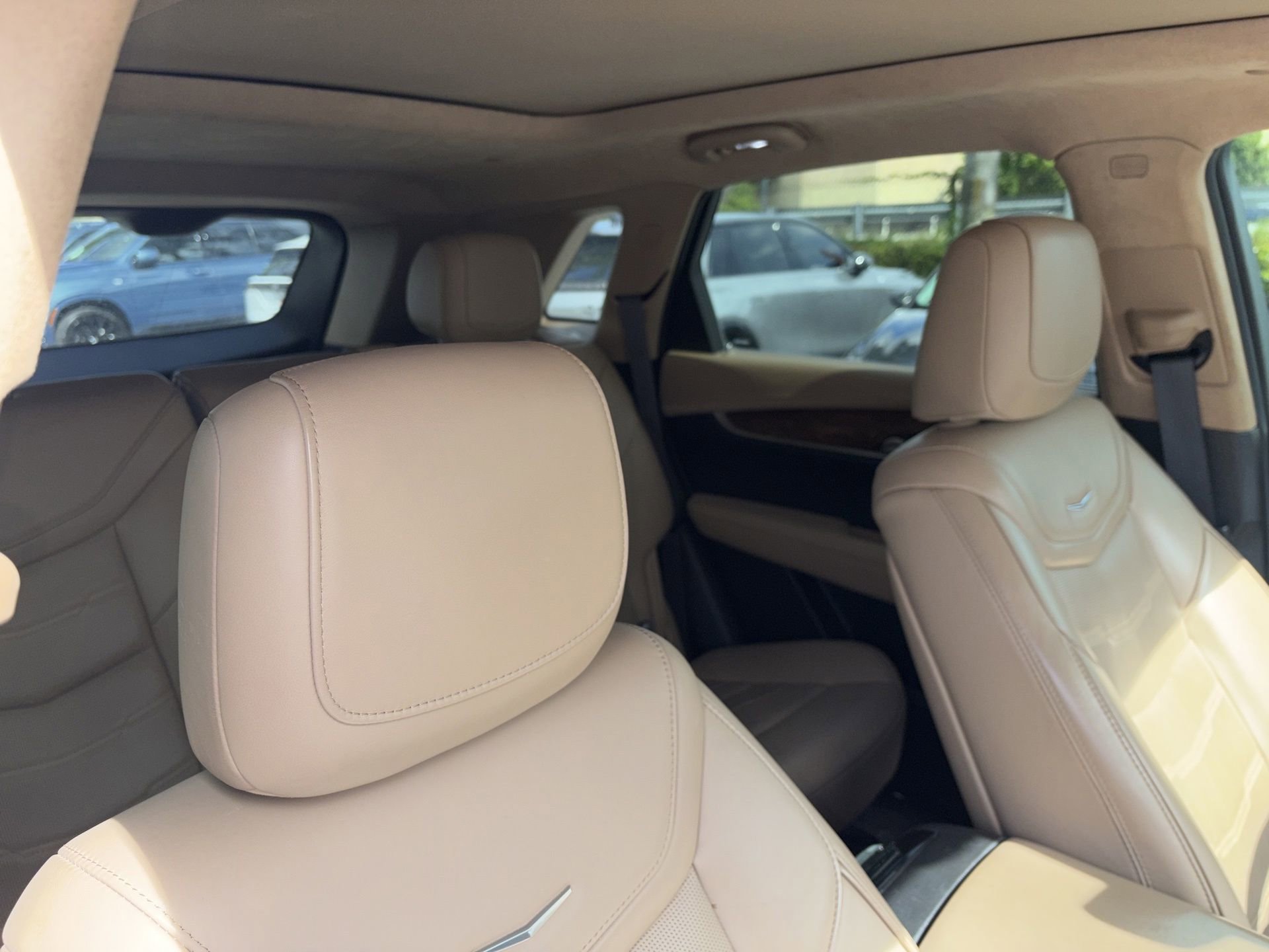 Used 2021 Cadillac XT5 Premium Luxury w/ Platinum Package FWD image 9