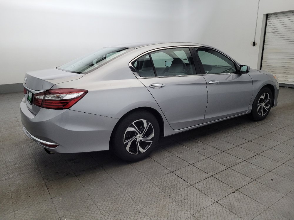 Used 2017 Honda Accord LX image 10