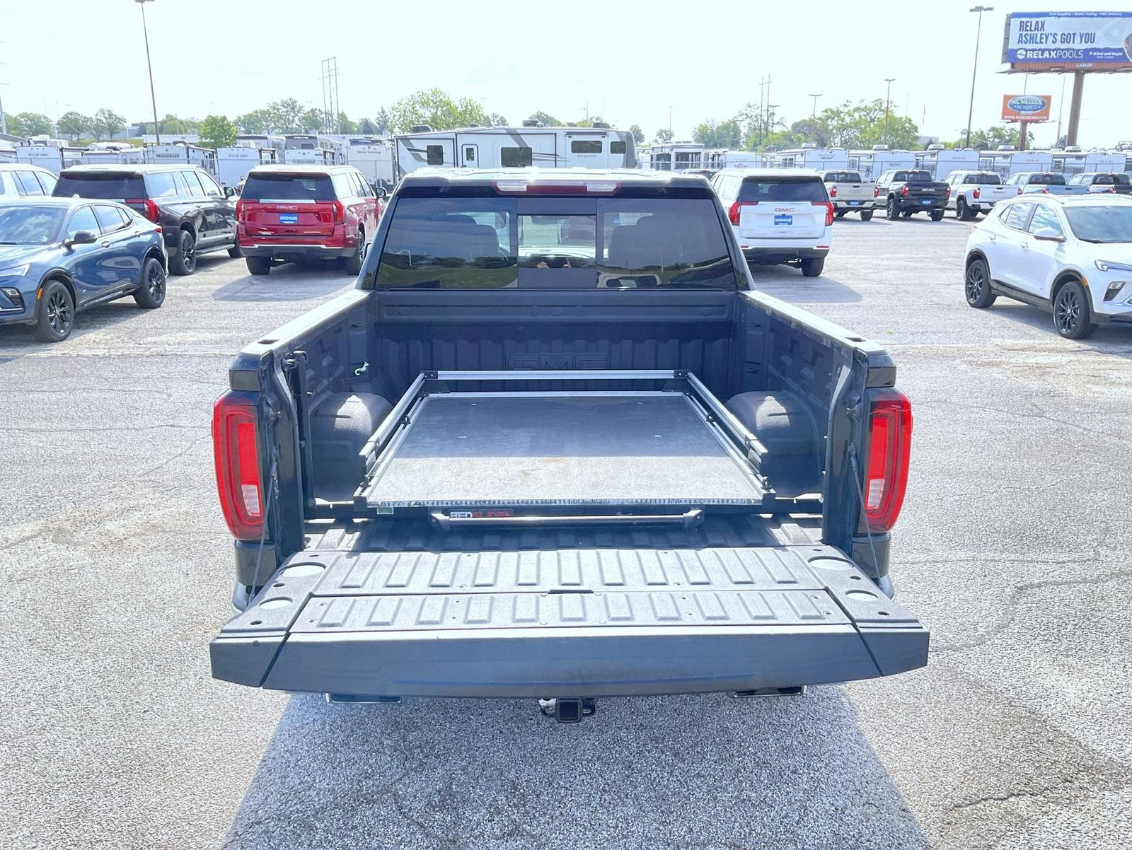 Certified 2023 GMC Sierra 1500 SLT w/ SLT Premium Package AWD/4WD image 21