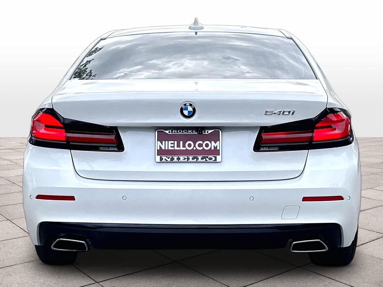 Used 2021 BMW 540i RWD image 7