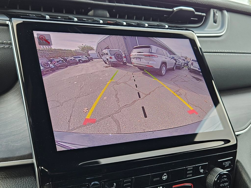 New 2025 Jeep Grand Cherokee Limited image 21