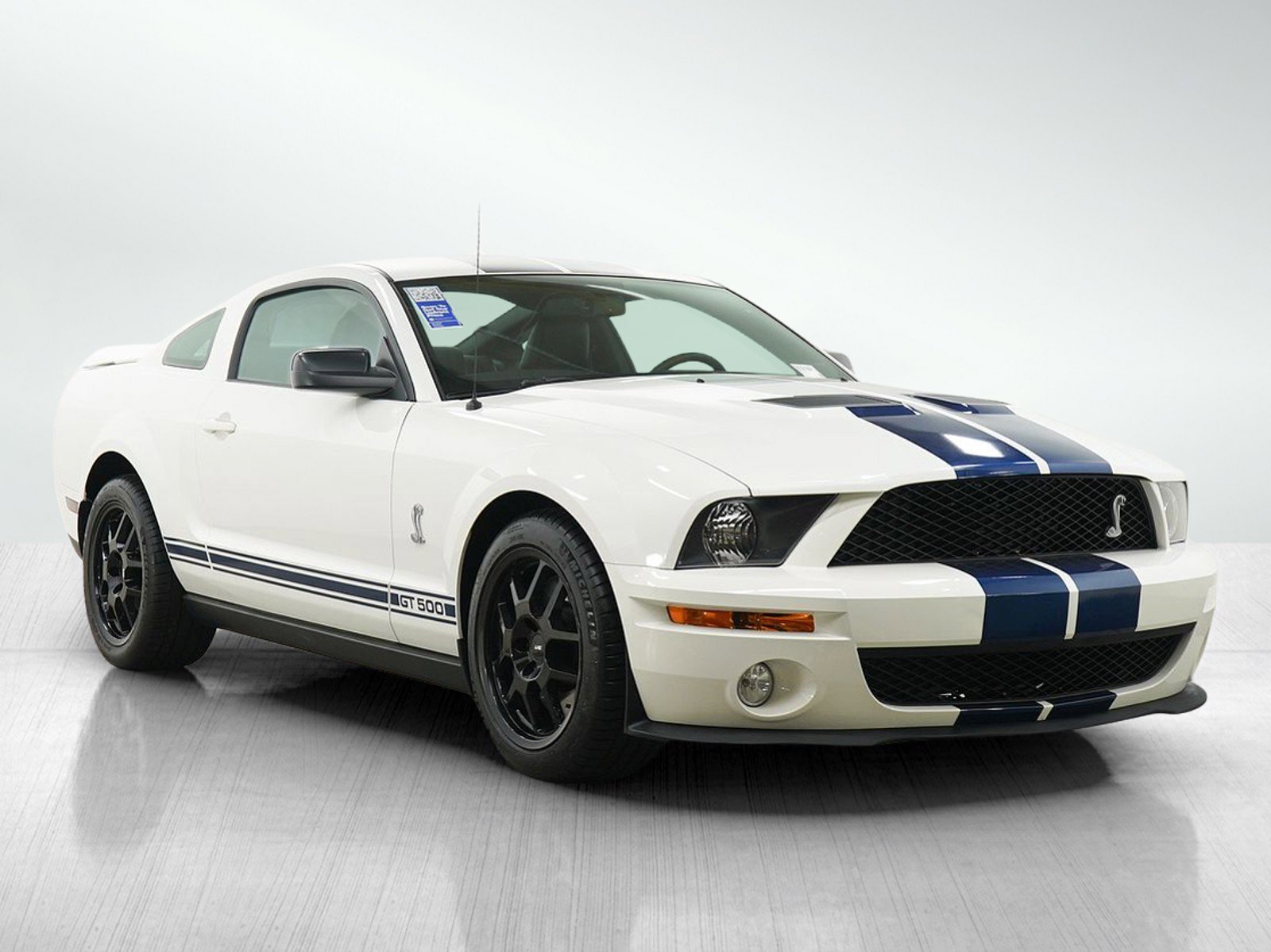 Used 2007 Ford Mustang Shelby GT500 RWD image 7