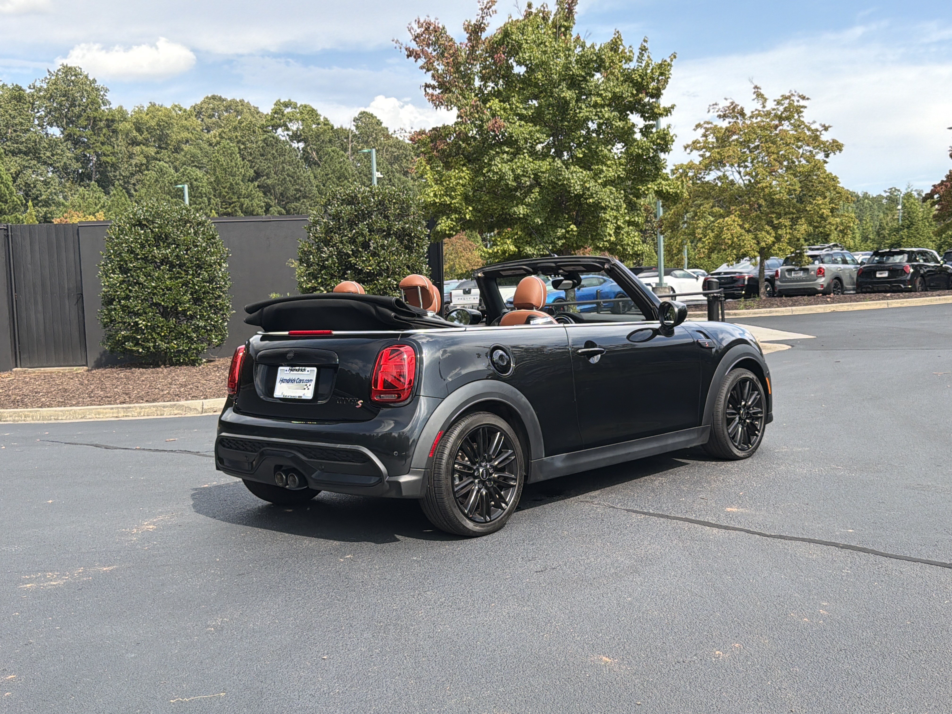 Used 2024 MINI Cooper S FWD image 3
