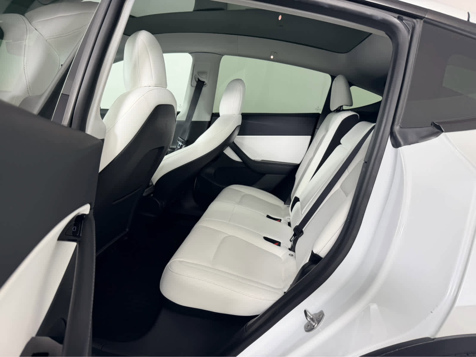 Used 2020 Tesla Model Y Long Range AWD/4WD image 13