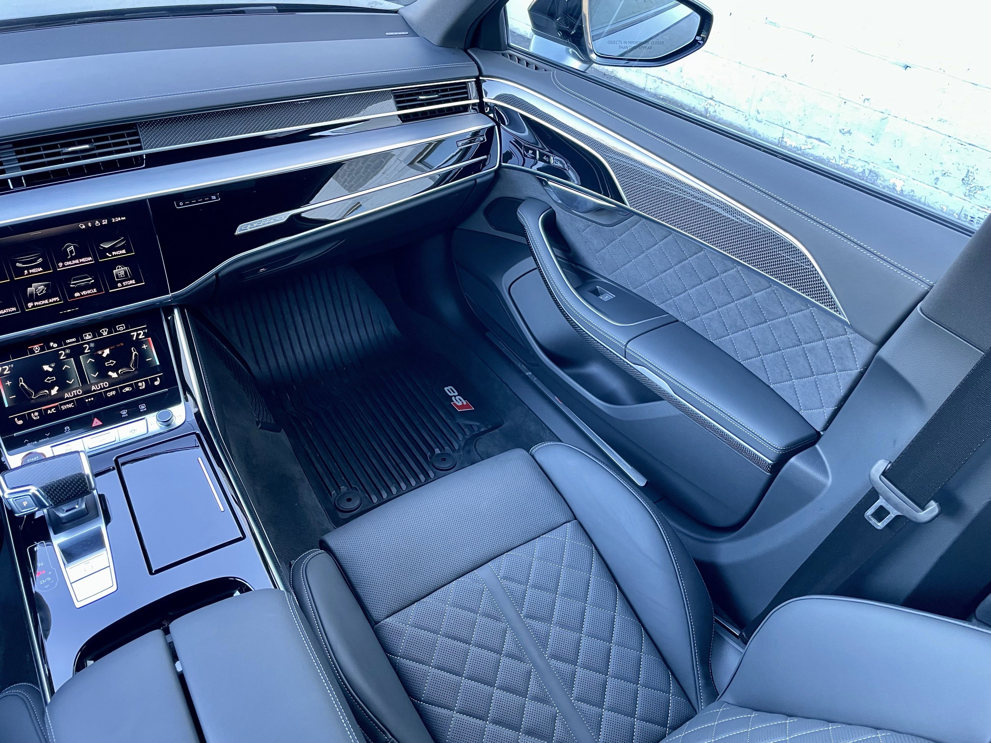 Used 2025 Audi S8 image 18