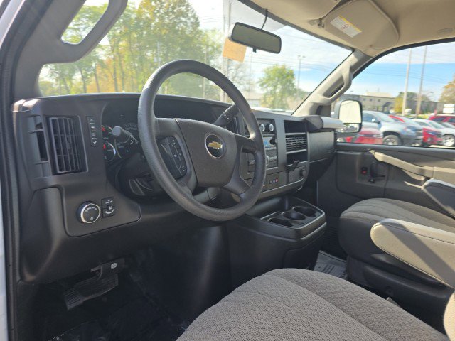 Used 2024 Chevrolet Express 3500 LS image 17