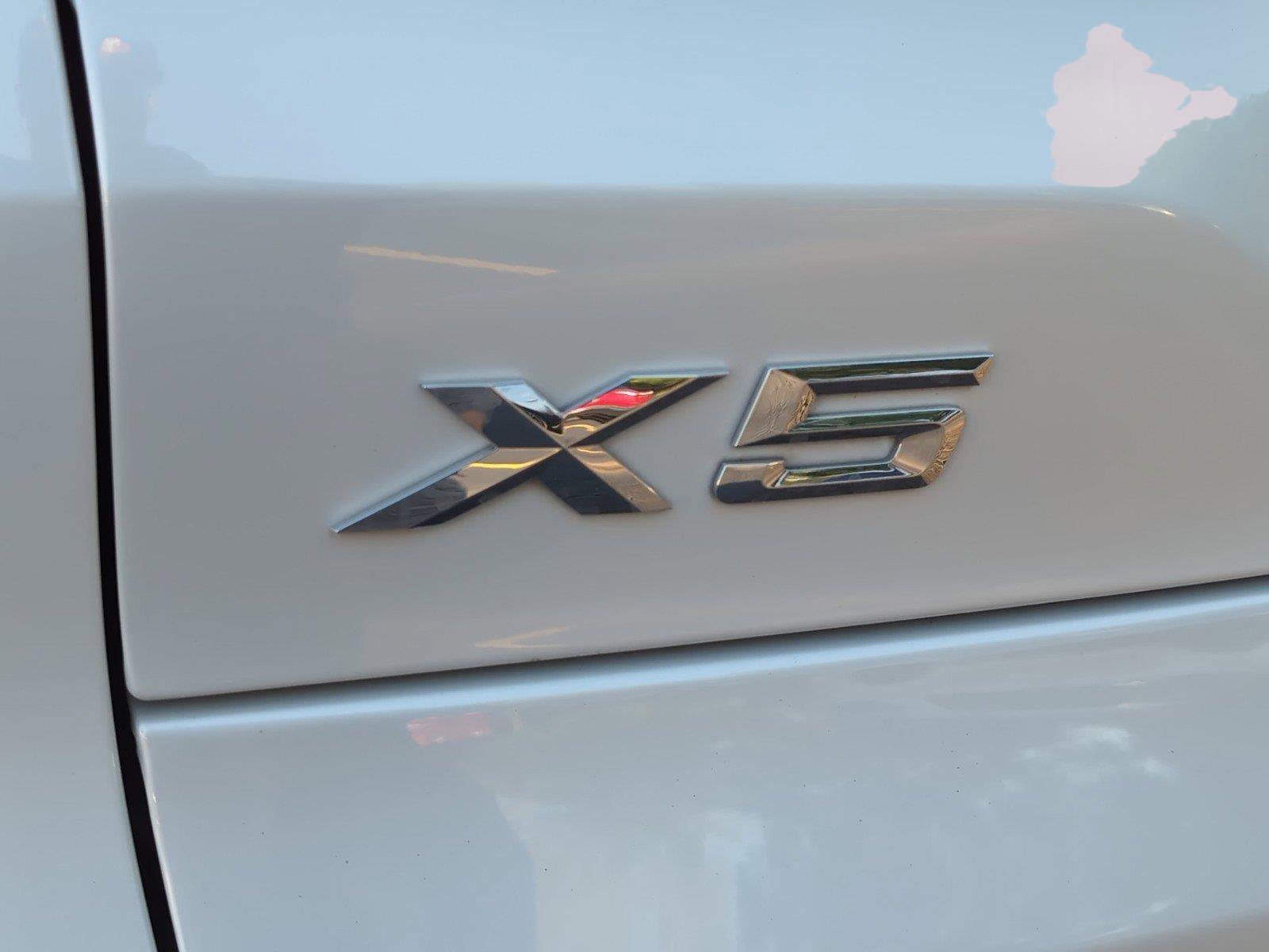 Used 2023 BMW X5 xDrive40i w/ M Sport Package image 9