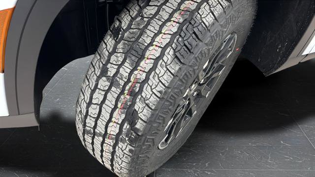 New 2026 Chevrolet Traverse Z71 w/ Enhanced Driving Package image 36