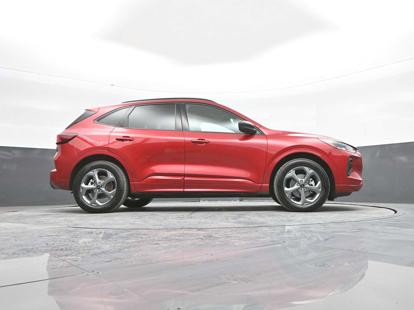 Used 2024 Ford Escape ST-Line image 41