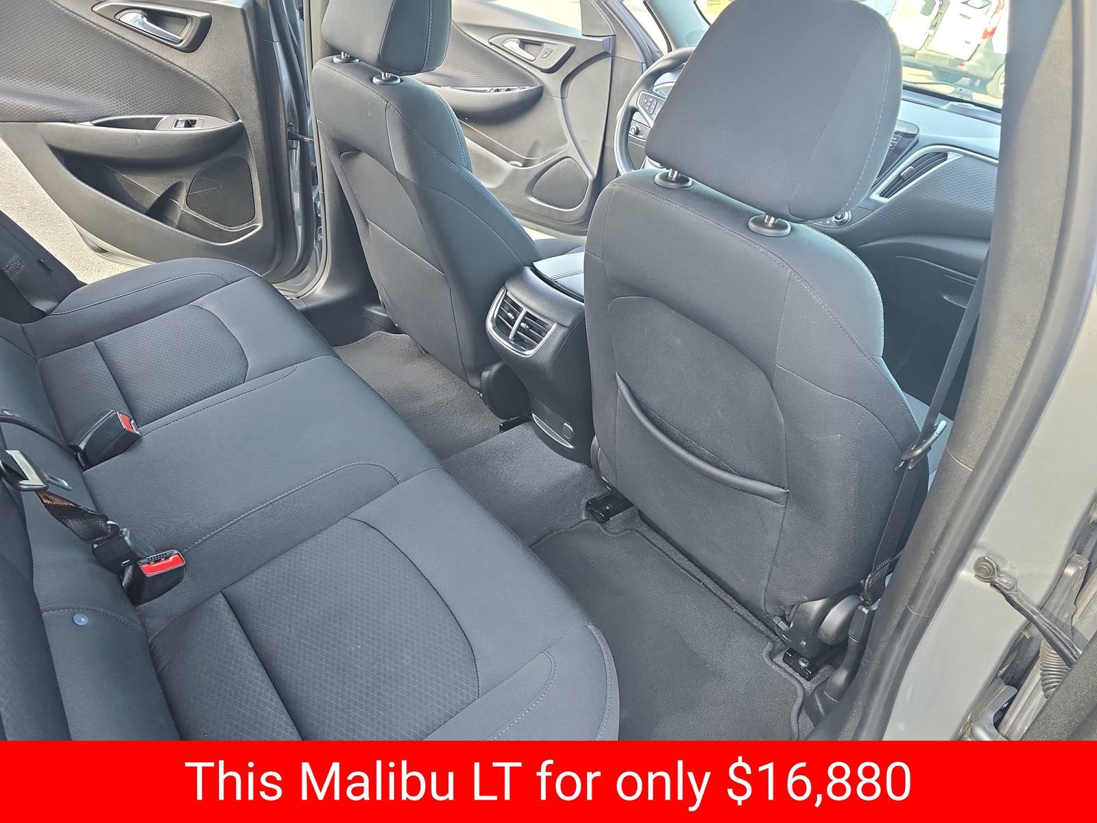 Used 2023 Chevrolet Malibu LT image 17
