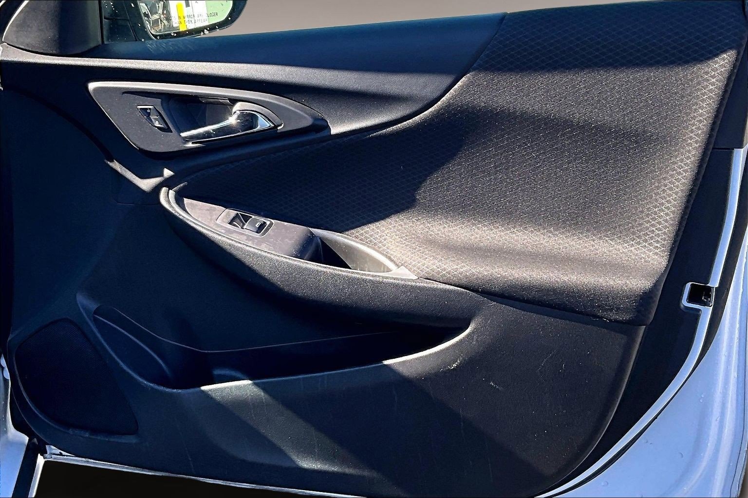 Used 2023 Chevrolet Malibu LT image 28