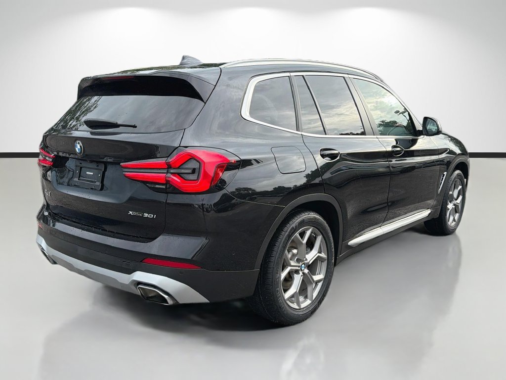Used 2023 BMW X3 xDrive30i w/ Premium Package AWD/4WD image 3