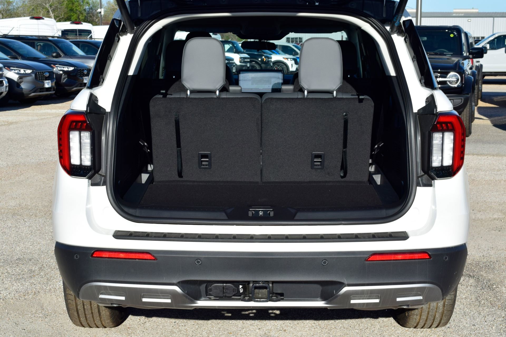 New 2026 Ford Explorer Active w/ Active Comfort Package image 22