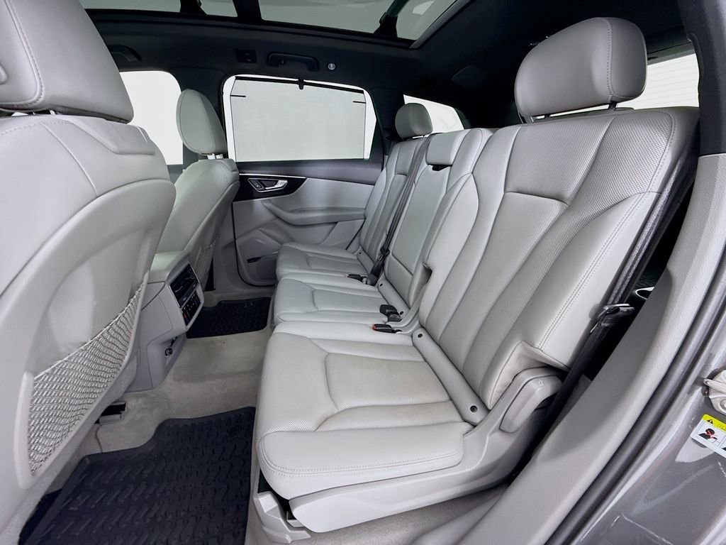 Used 2020 Audi Q7 2.0T Premium Plus w/ Premium Plus Package image 23