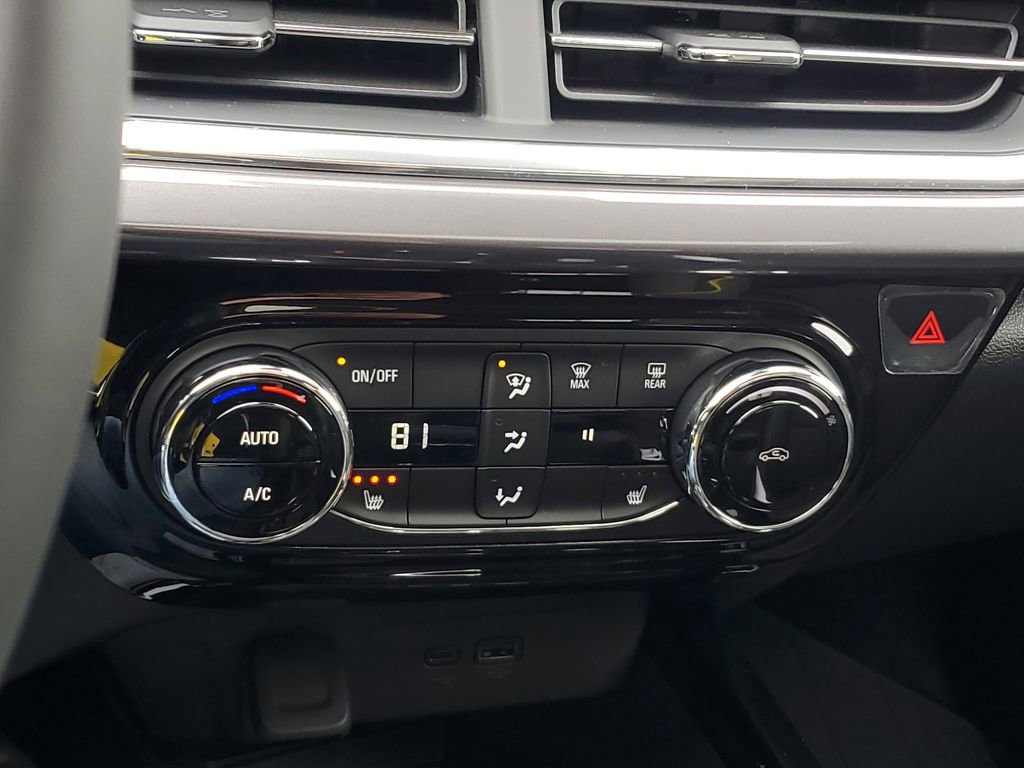 New 2026 Chevrolet Trax ACTIV w/ Sunroof Package image 25