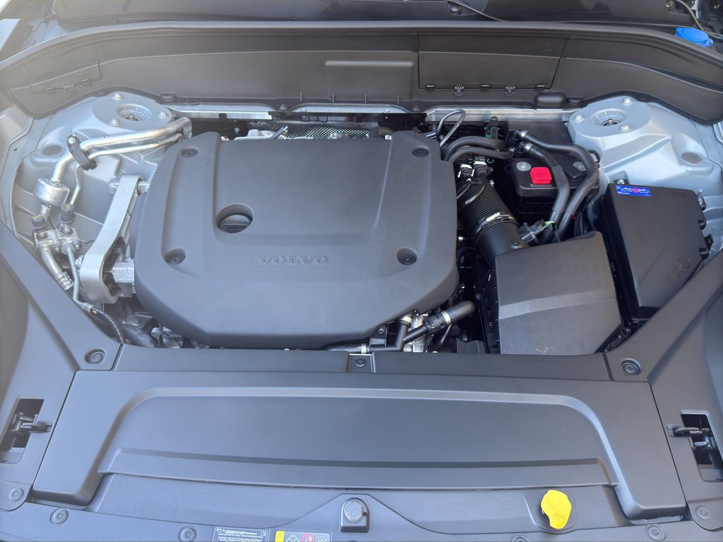 New 2026 Volvo XC90 B6 Plus w/ Protection Package image 30