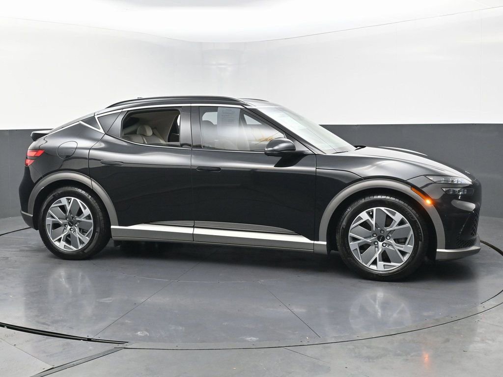 Used 2024 Genesis GV60 RWD image 6