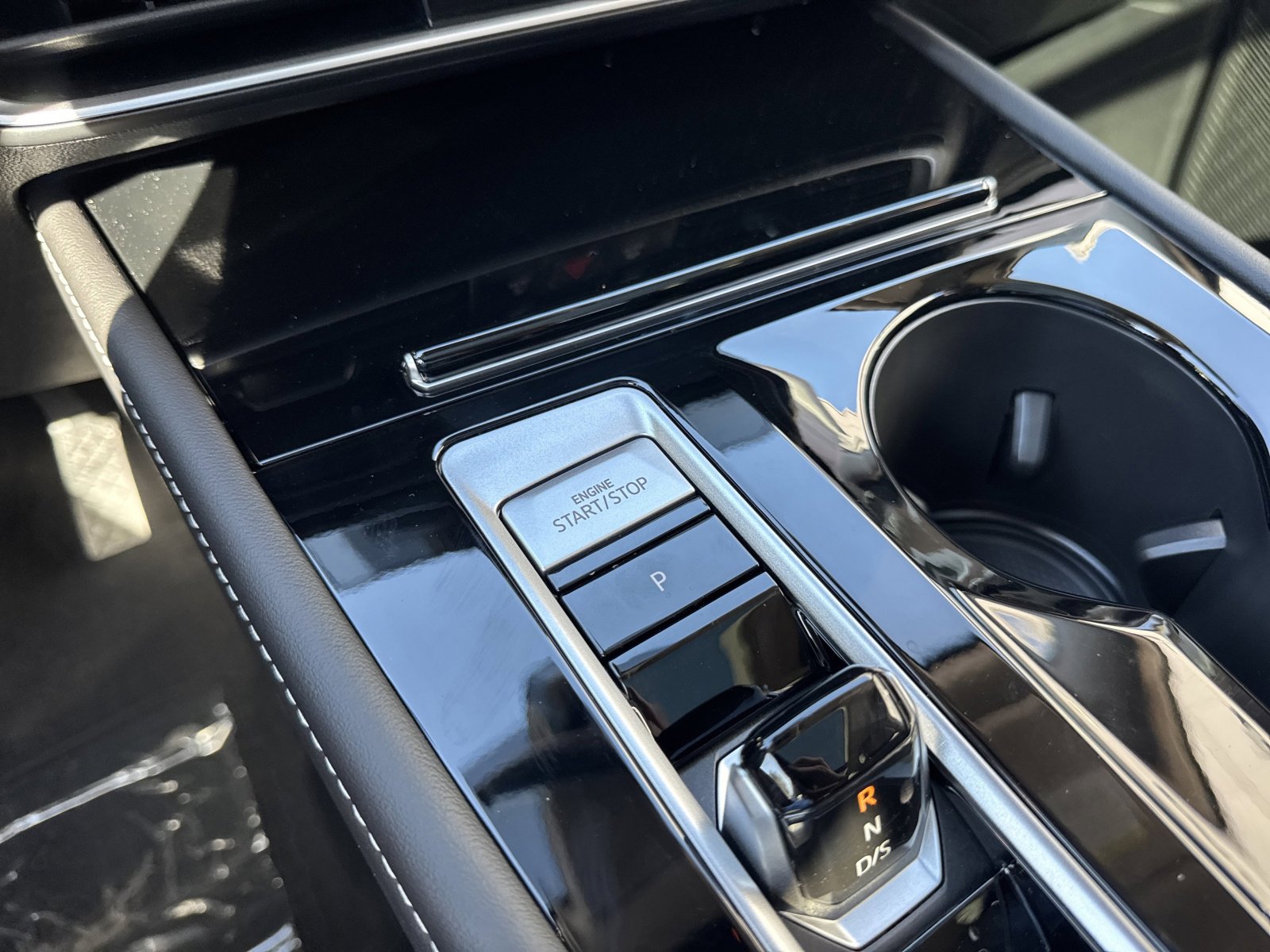 New 2026 Volkswagen Atlas SE image 28