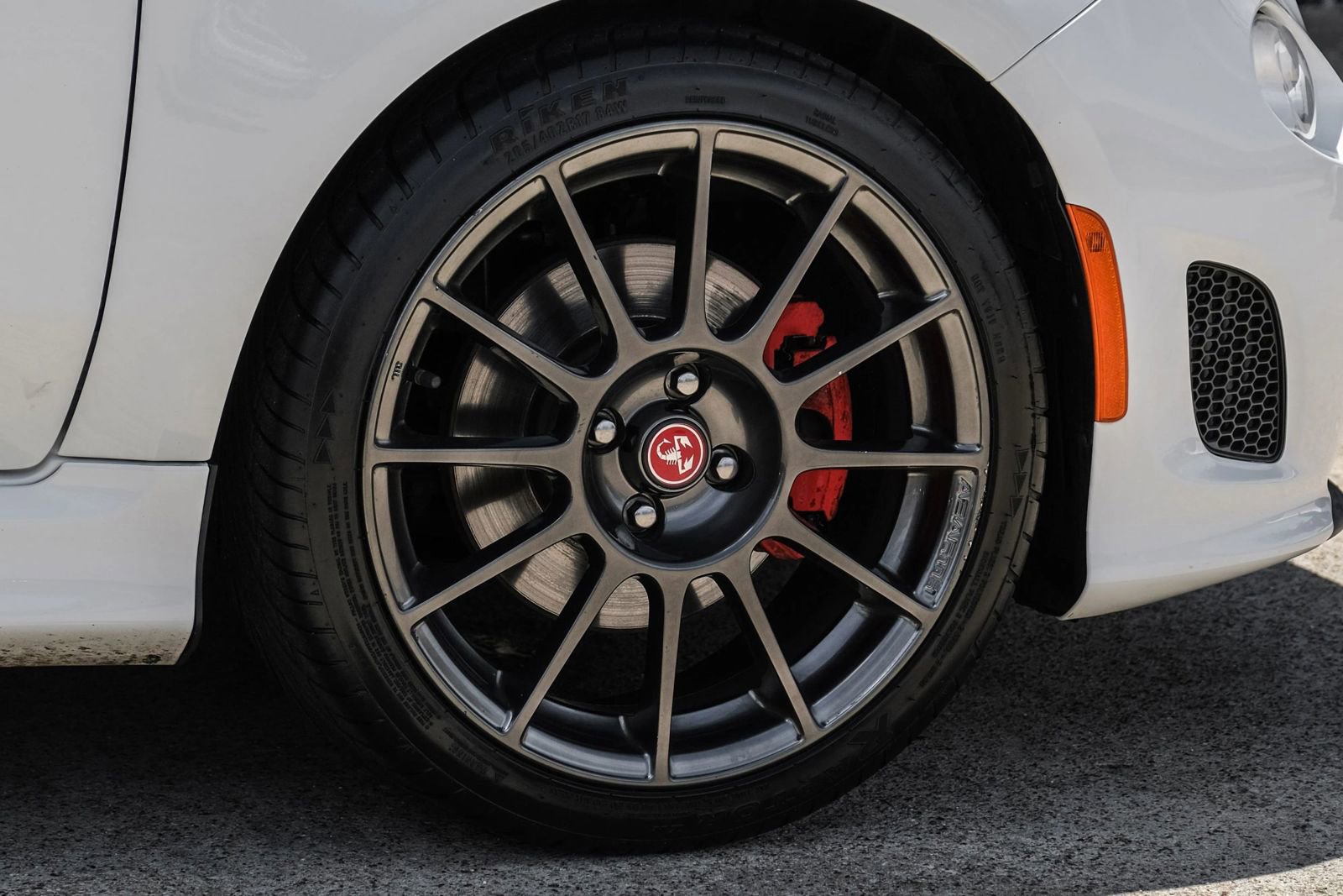 Used 2013 FIAT 500 Abarth w/ Comfort/Convenience Group FWD image 46