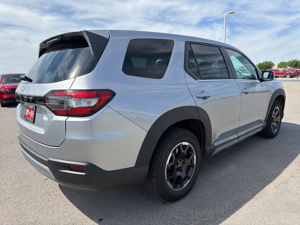 Used 2025 Honda Pilot EX-L image 5