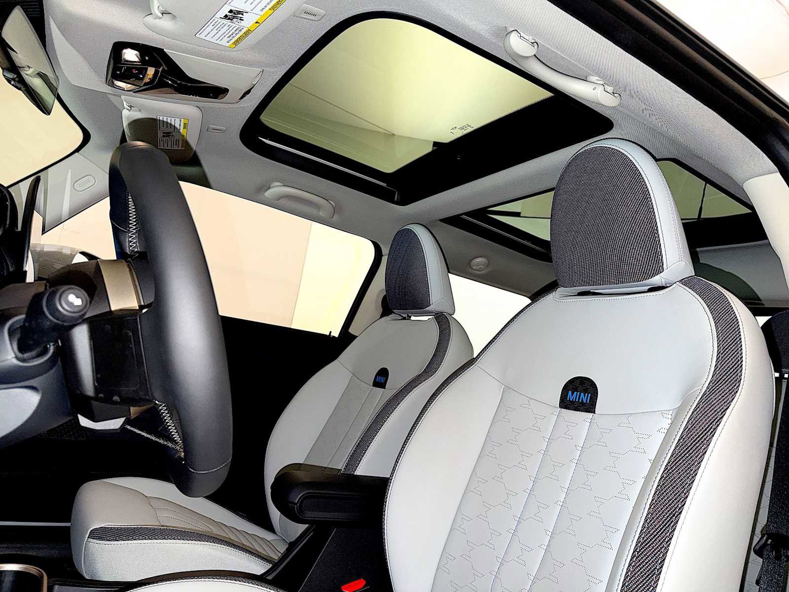 Certified 2025 MINI Cooper S image 20