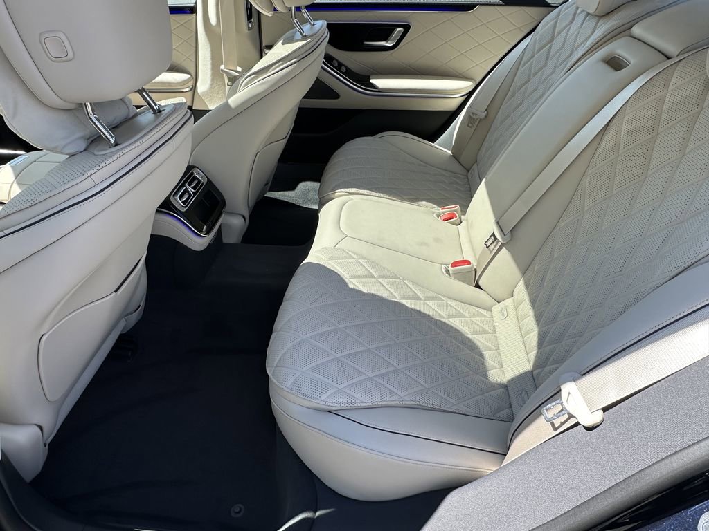 New 2026 Mercedes-Benz S 580e 4MATIC Sedan image 24