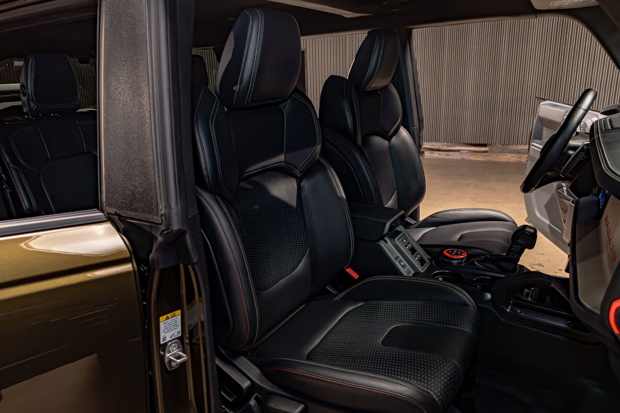 Used 2024 Ford Bronco Raptor w/ Interior Carbon Fiber Pack 6 image 27