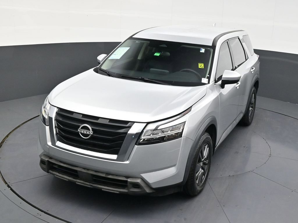 Used 2022 Nissan Pathfinder S FWD image 19