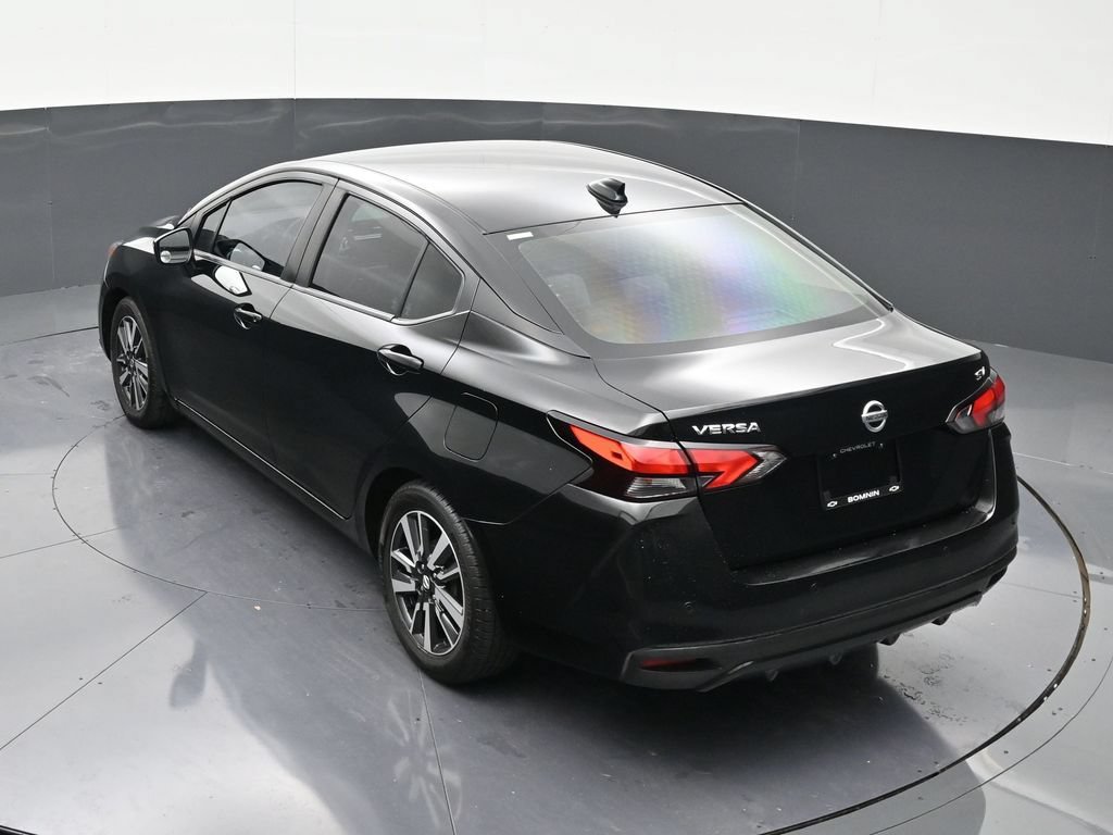Used 2021 Nissan Versa SV FWD image 14