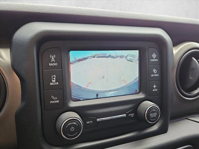 Used 2018 Jeep Wrangler Unlimited Sport AWD/4WD image 14