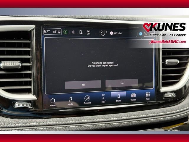 Used 2024 Chrysler Pacifica Select FWD image 34