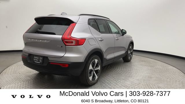 Certified 2026 Volvo XC40 B5 Plus AWD/4WD image 8