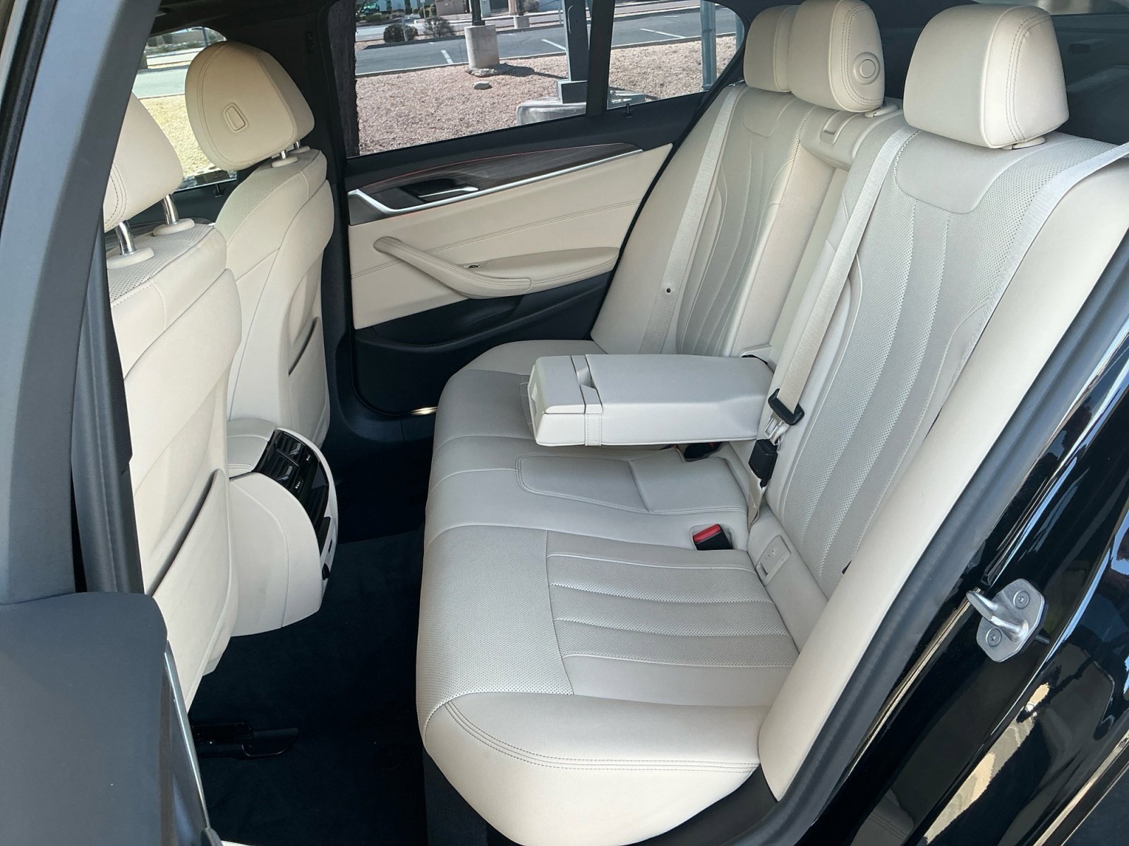 Used 2021 BMW 530i w/ Convenience Package image 17